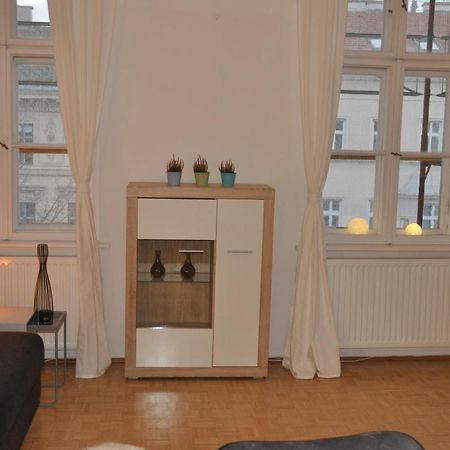 Wunderschone Altbauwohnung In Zentraler Lage Wien المظهر الخارجي الصورة