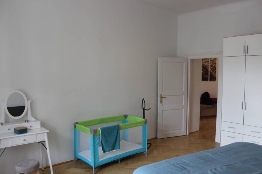 Wunderschone Altbauwohnung In Zentraler Lage Wien المظهر الخارجي الصورة