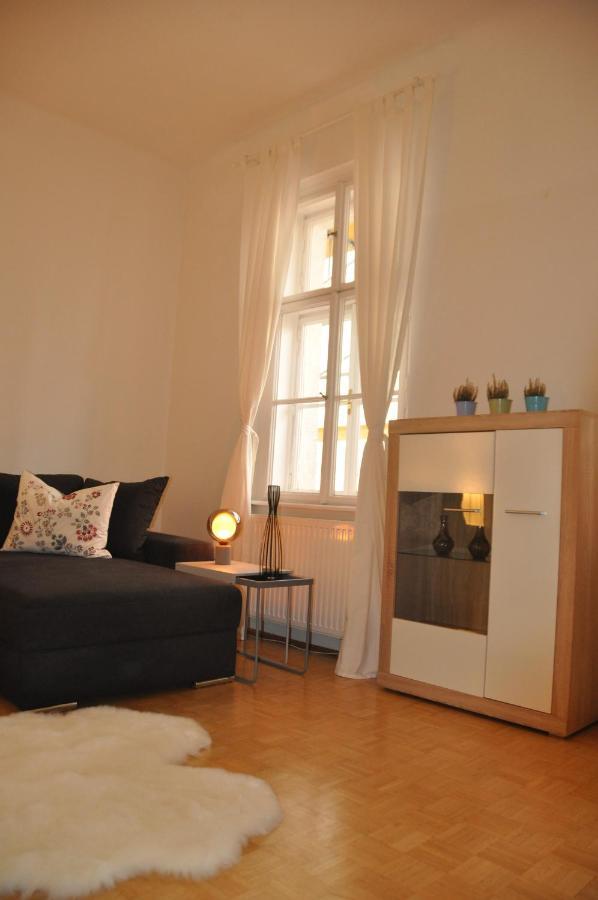 Wunderschone Altbauwohnung In Zentraler Lage Wien المظهر الخارجي الصورة